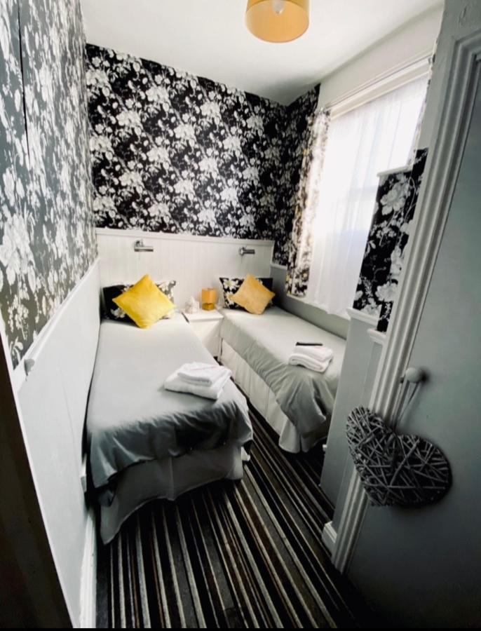 Shiray Hotel Blackpool Exterior photo